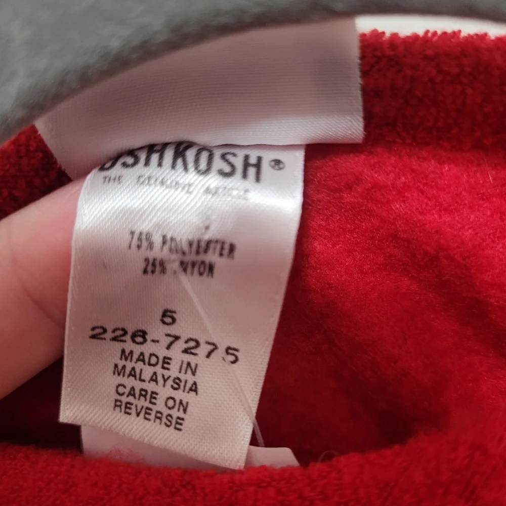 $ 💥$3/$24 Vintage Osh Kosh Long Sleeve‎ Tee with Heart Details